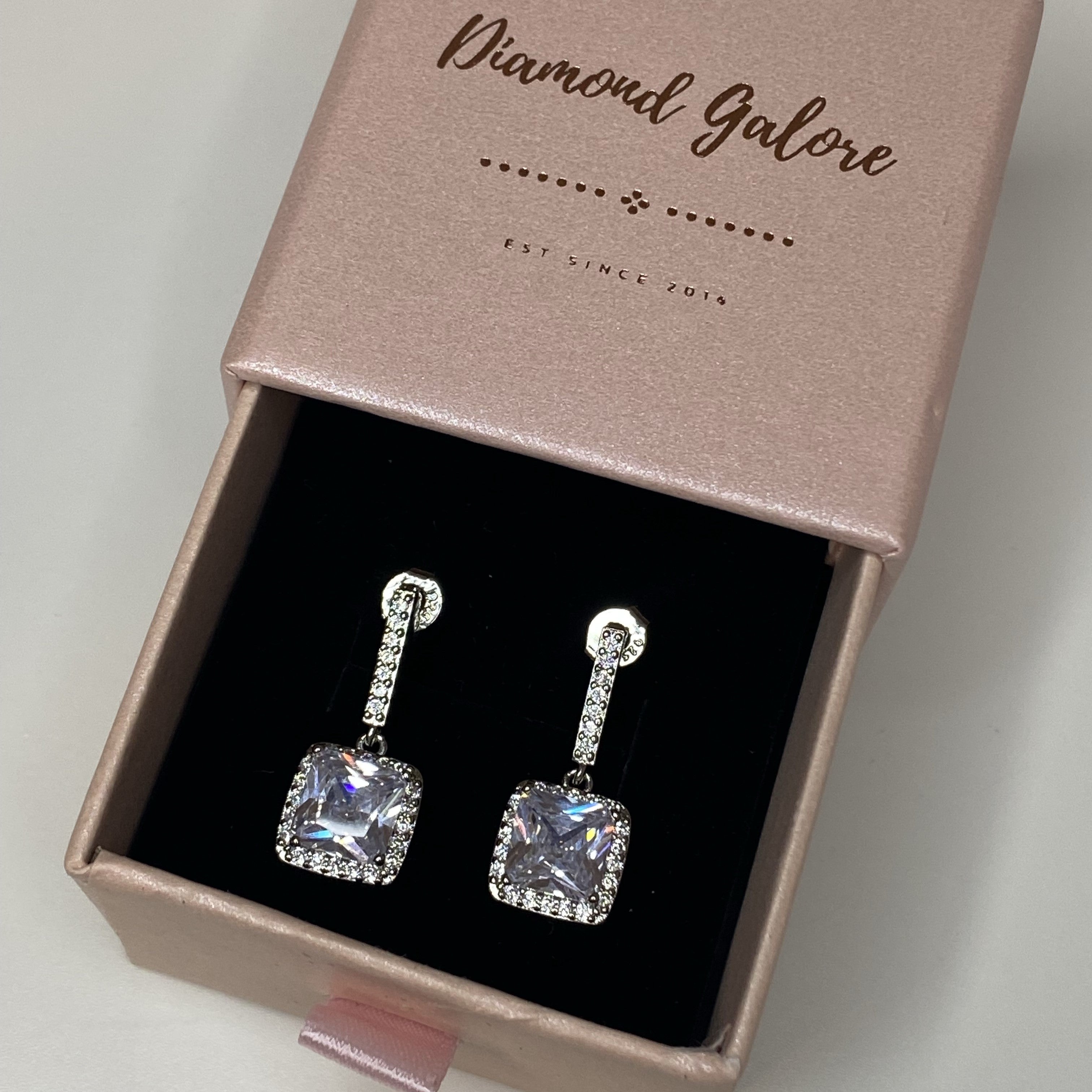 A £10 mystery gift pack indicating a sterling silver stud earrings gift pack.