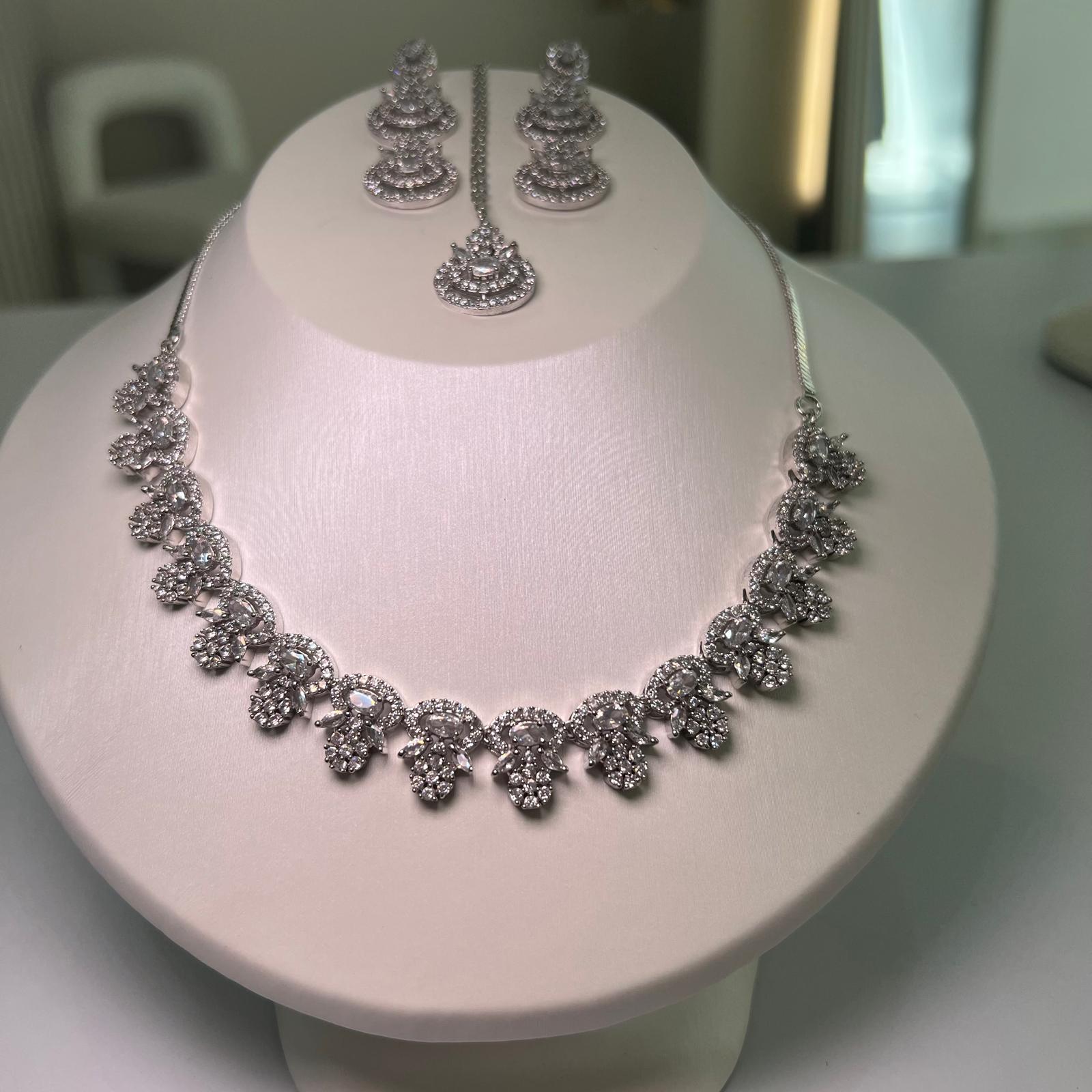 Celestia Royale Necklace and Earrings set