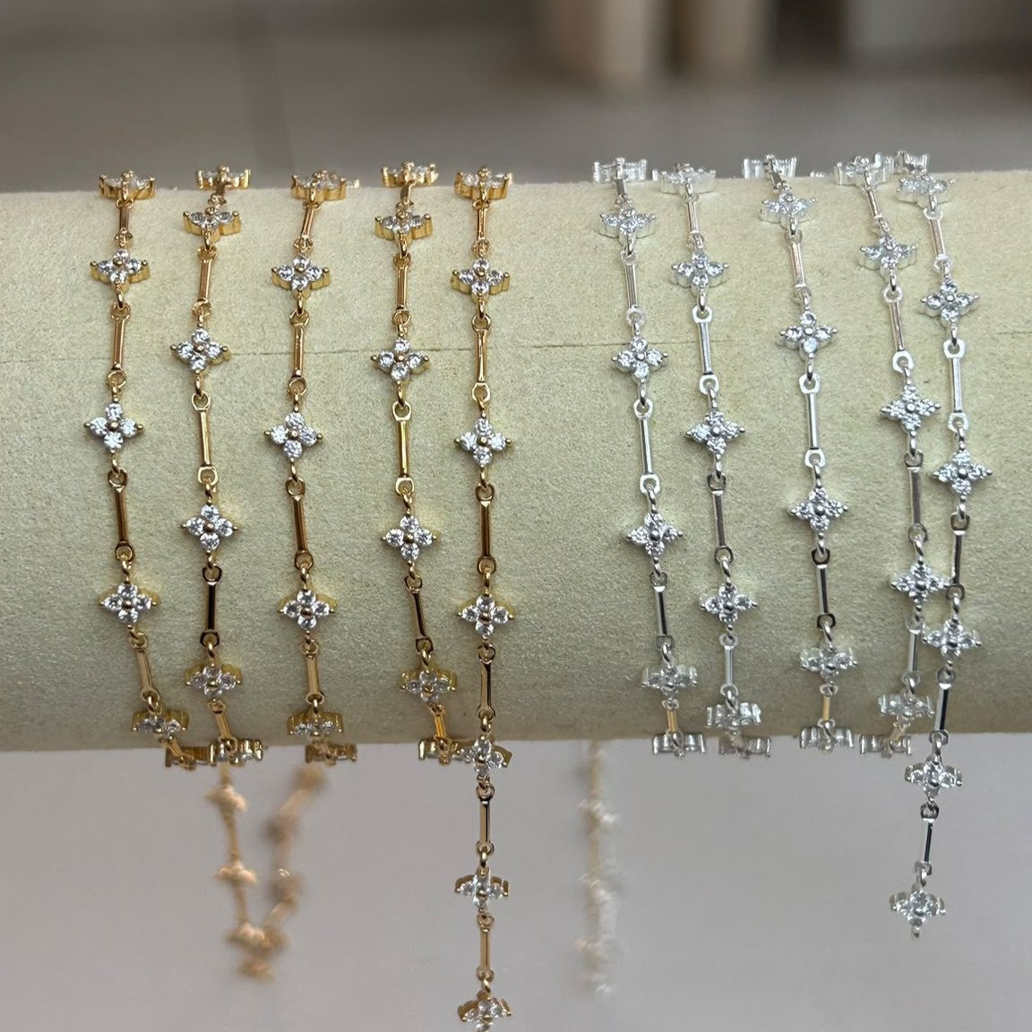 Crystal Clover Chain (Gold & Silver)