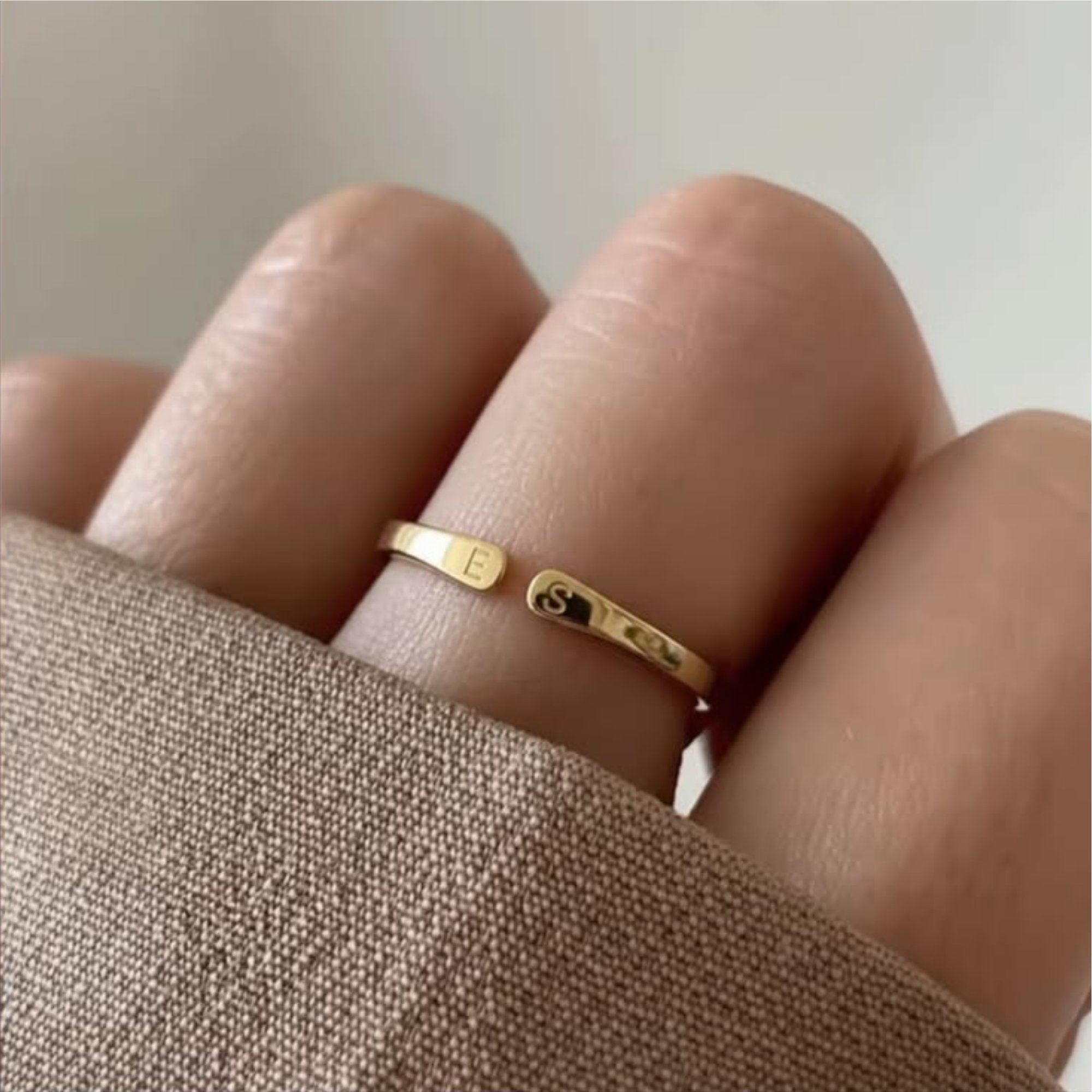Engraveable Double Initial Ring (Gold)