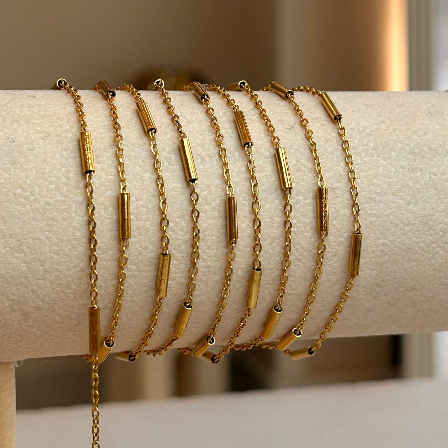 Floating Tube Chain (Gold)