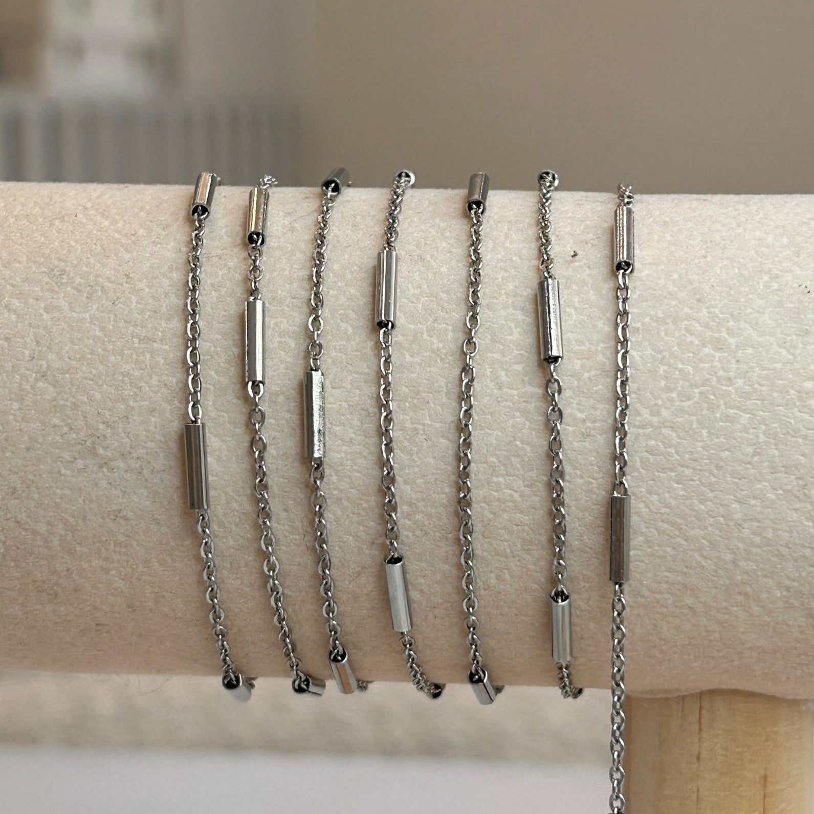 Floating Tube Chain (Silver)