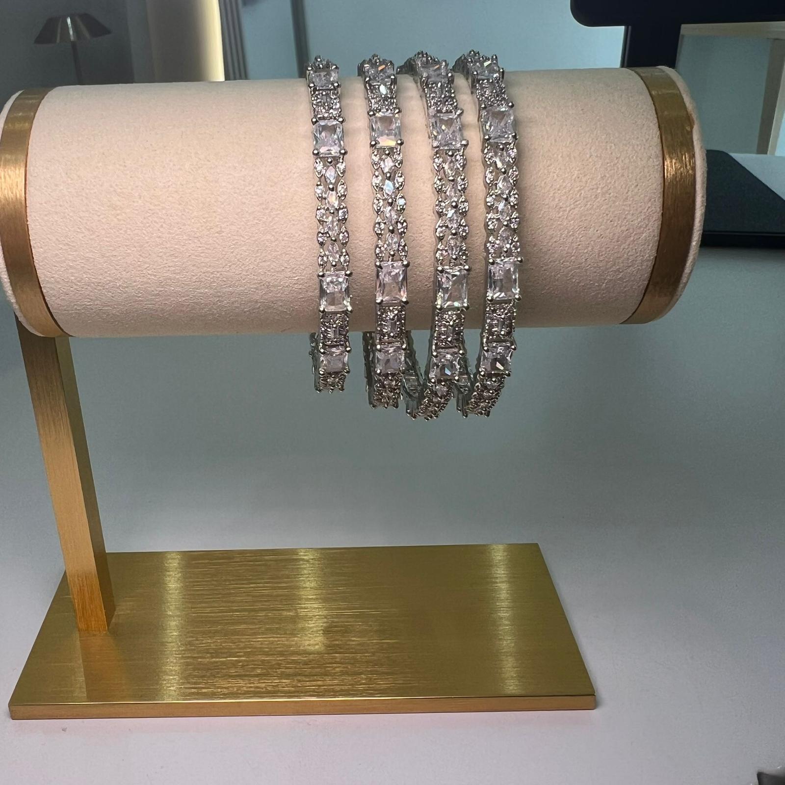 Royal Square Spark Bangle Set