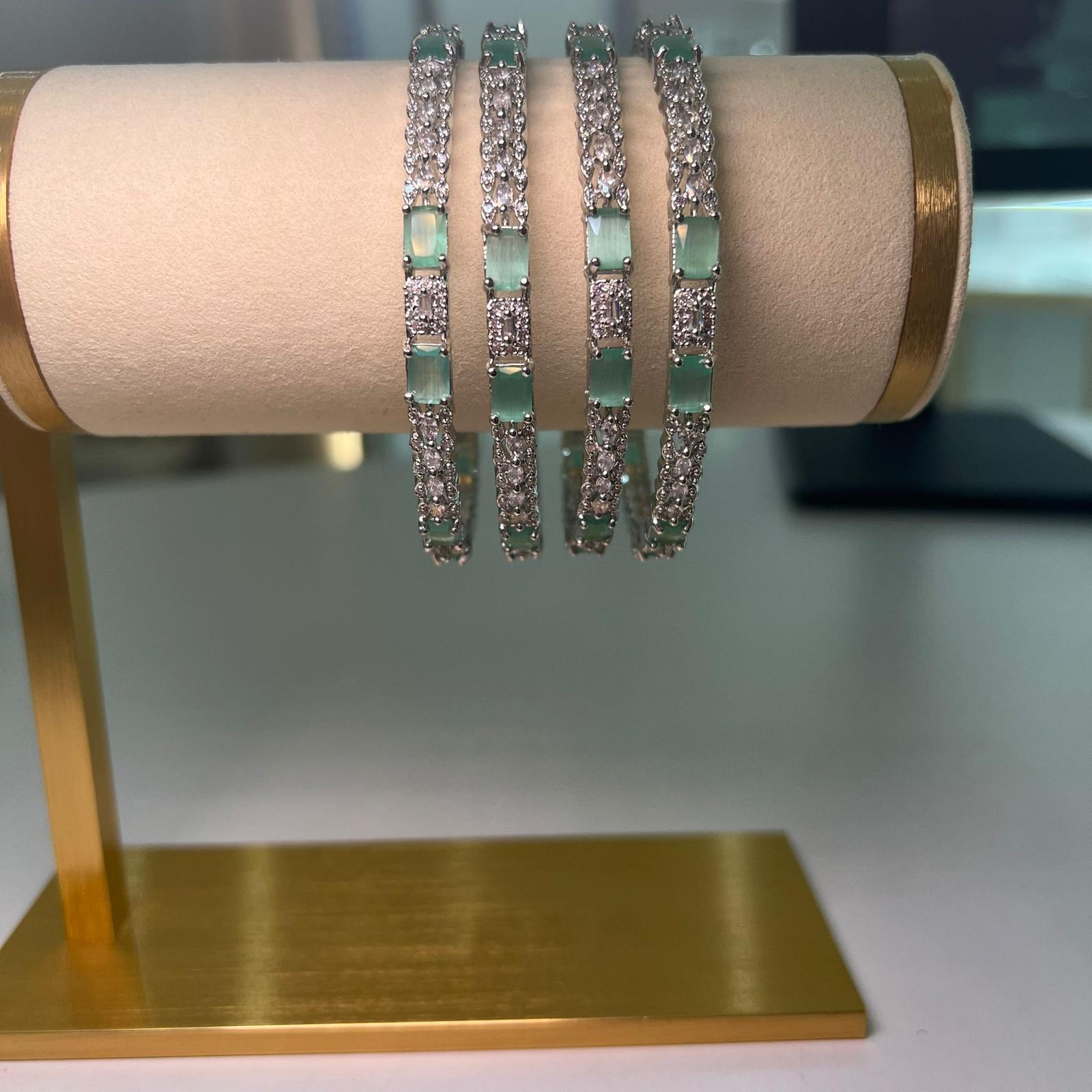 Royal Square Spark Bangle Set