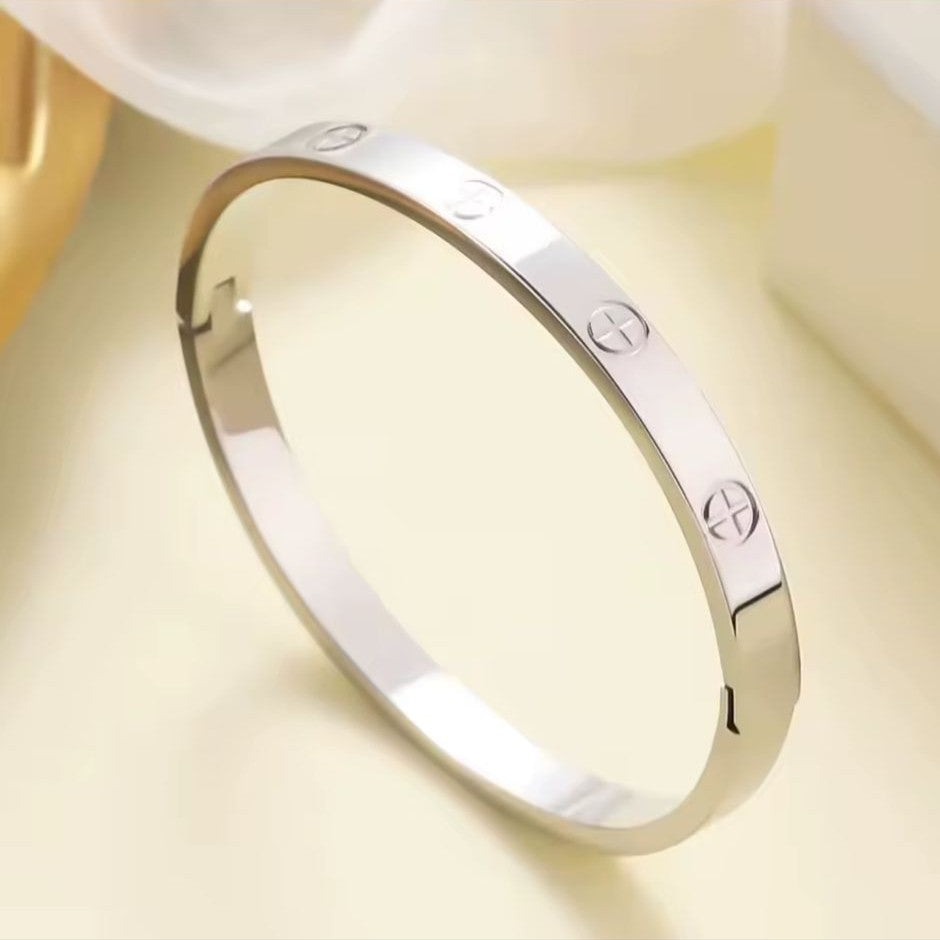 Love Bangle – Stainless Steel (Gold/Silver)