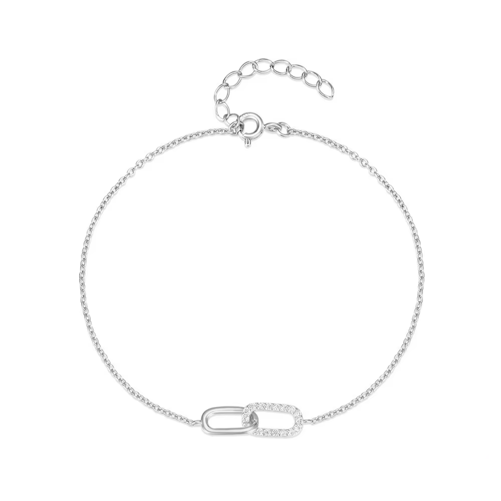 Pavé Oval Link Bracelet in Silver color Displayed over a white background