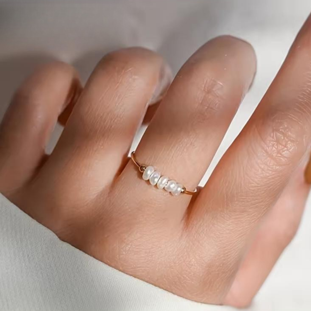 Round Freshwater Pearl Ring in Gold-Plated Stainless Steel