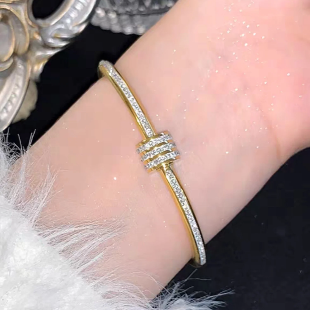 1st variant from Set of 5 Stacker Bangles Stainless Steel Gold