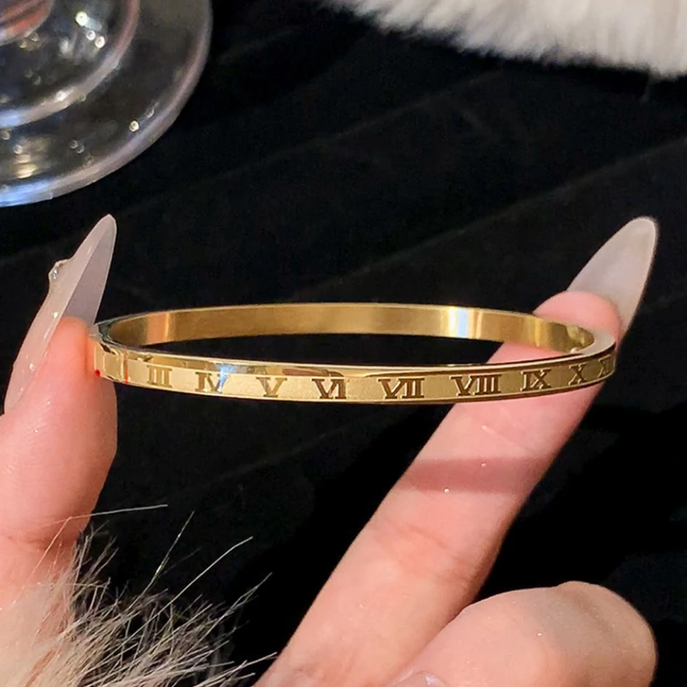 5th variant from Set of 5 Stacker Bangles Stainless Steel Gold