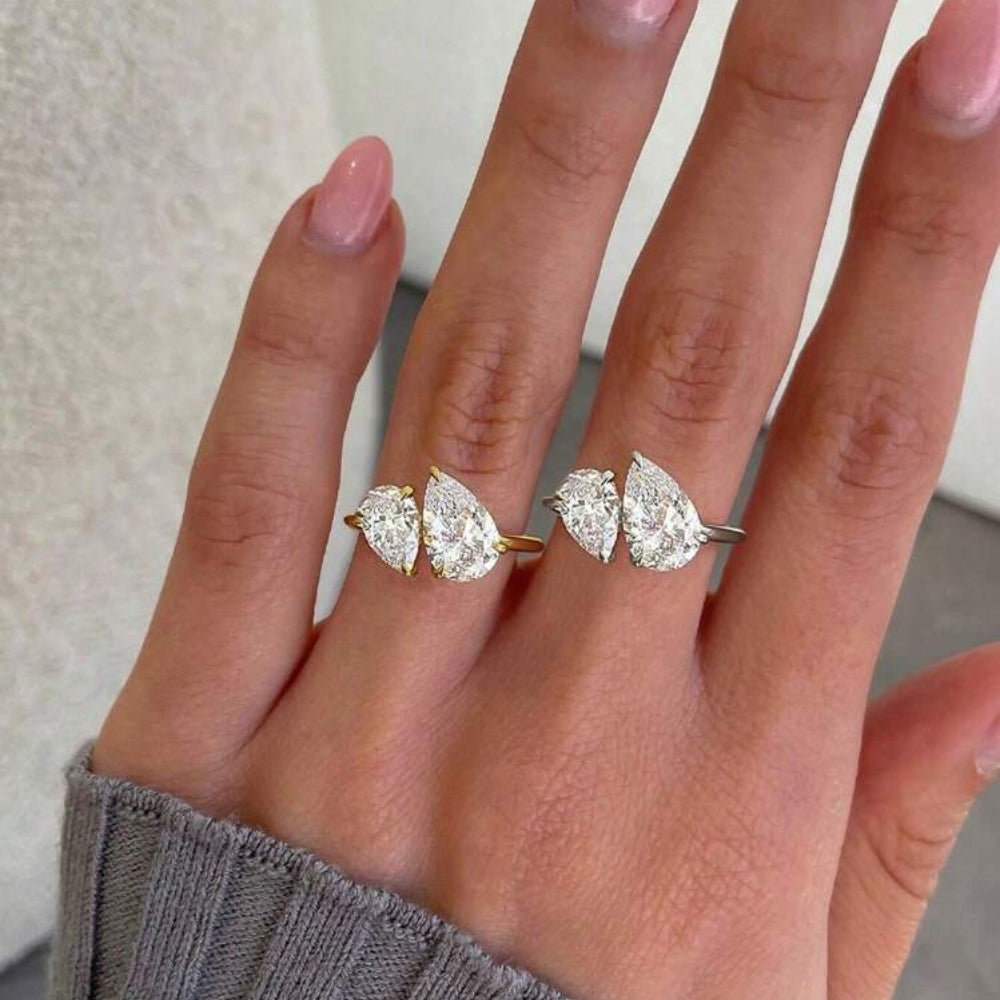 Toi et Moi Ring (Gold & Silver ring on womens hand)