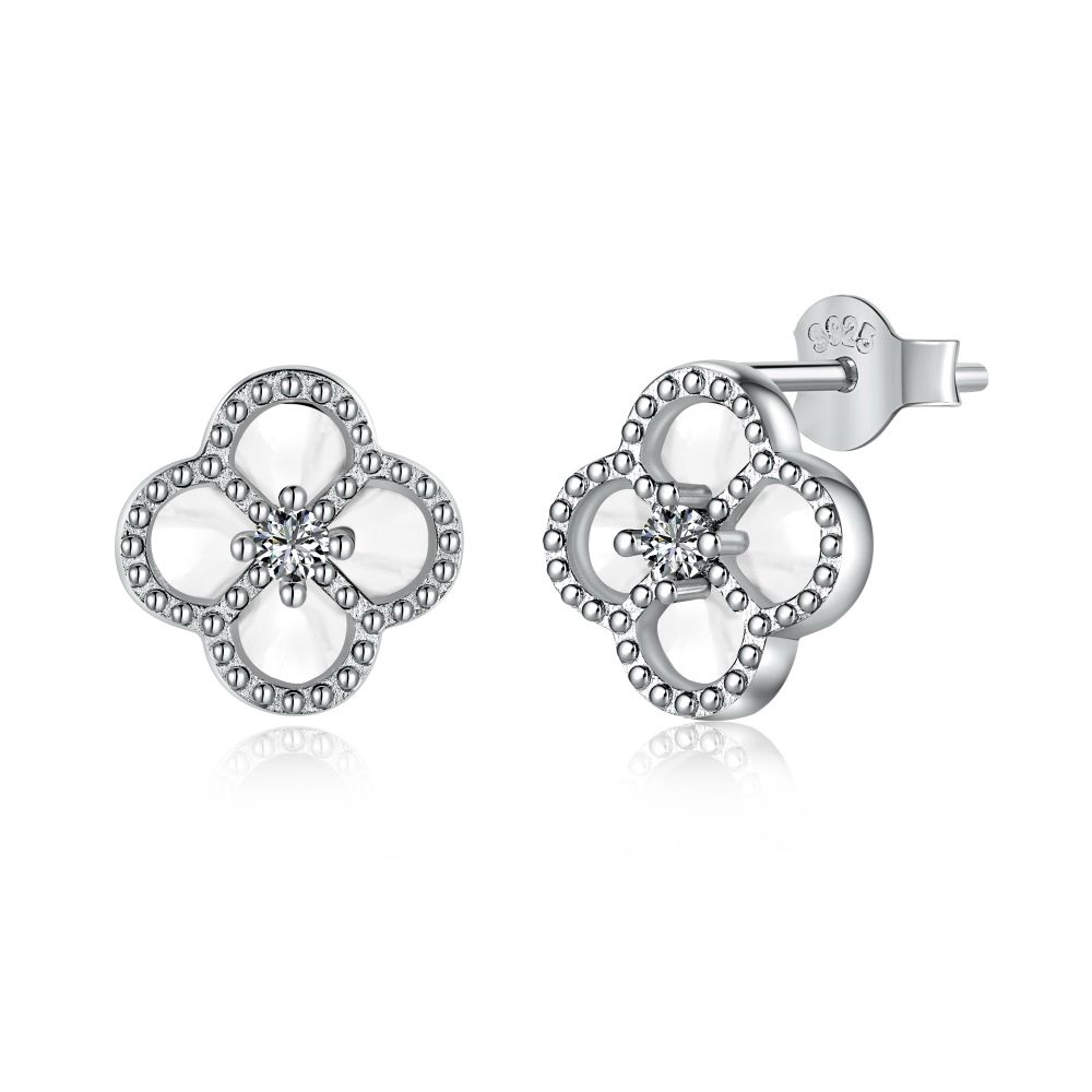 A pair of clover-shaped stud earrings with white stones set in a rhodium-plated 925 sterling silver band.