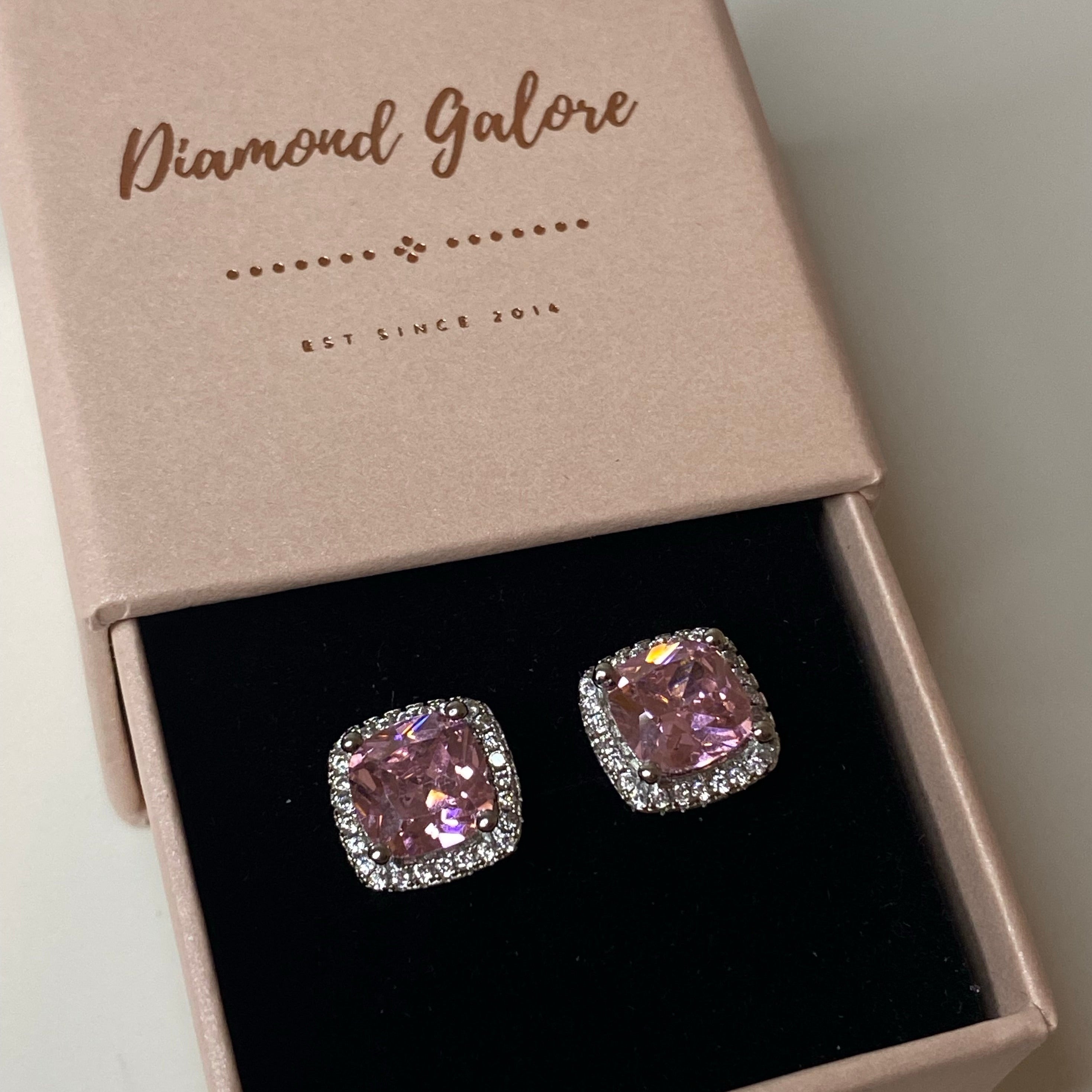 A £10 mystery gift pack indicating a sterling silver stud earrings gift pack.