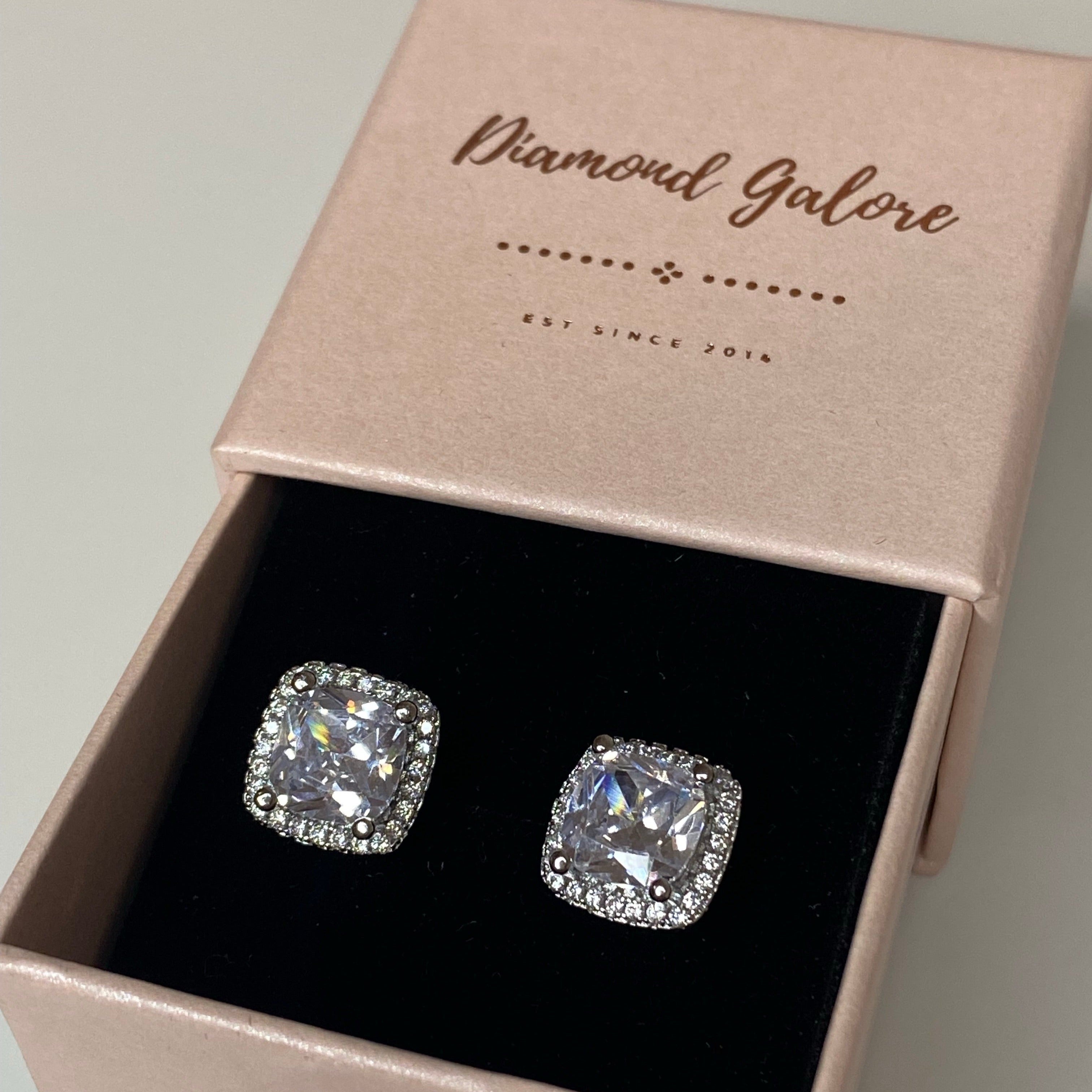 A £10 mystery gift pack indicating a sterling silver stud earrings gift pack.